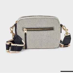 Universal Thread Camara Crossbody Bag
